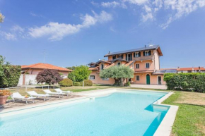 Villa near Milan with swimming pool Divignano